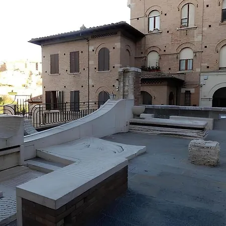 Casa Torre - Palio Di * Siena